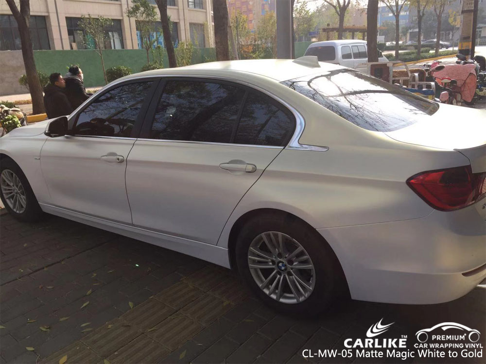 CARLIKE CL-MW-05 MATTE MAGIC WHITE TO GOLD VINYL FOR BMW