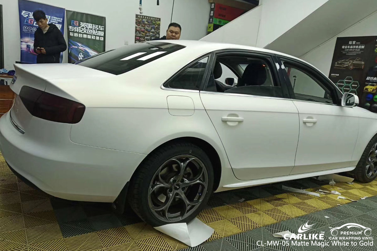 CARLIKE CL-MW-05 MATTE MAGIC WHITE TO GOLD VINYL FOR AUDI