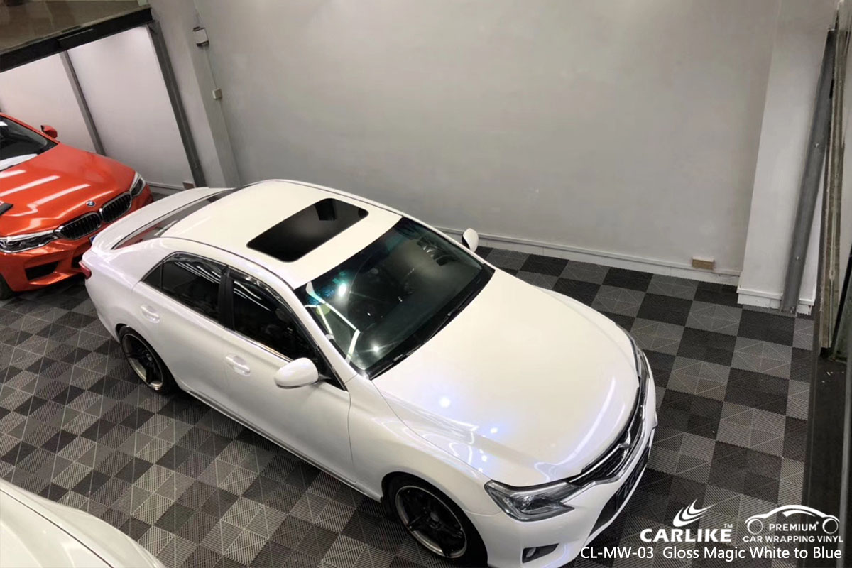 CARLIKE CL-MW-03 gloss magic white to blue car wrap vinyl for Toyota