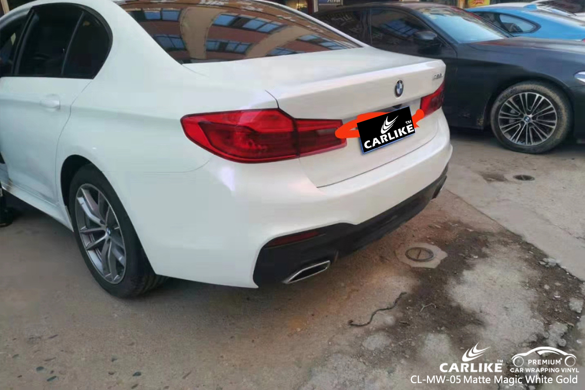 CL-MW-05 matte magic white to gold car wrapping for BMW Vermont