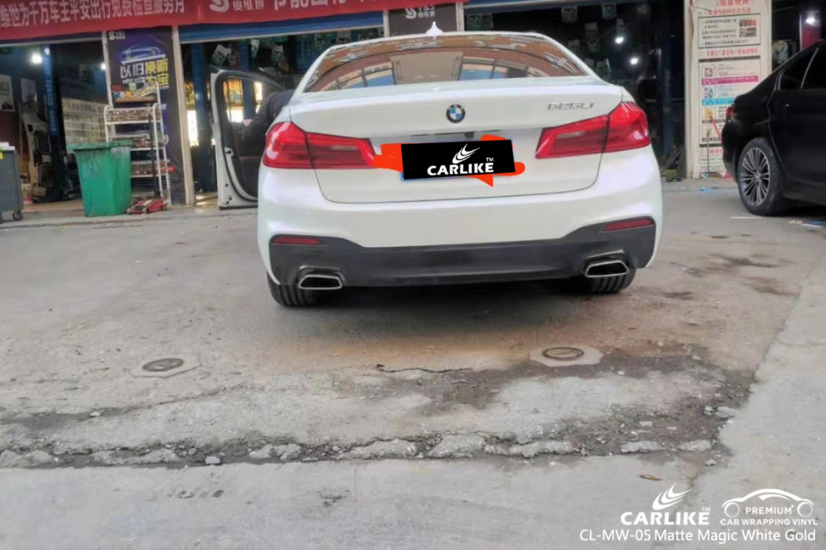CL-MW-05 matte magic white to gold car wrapping for BMW Vermont