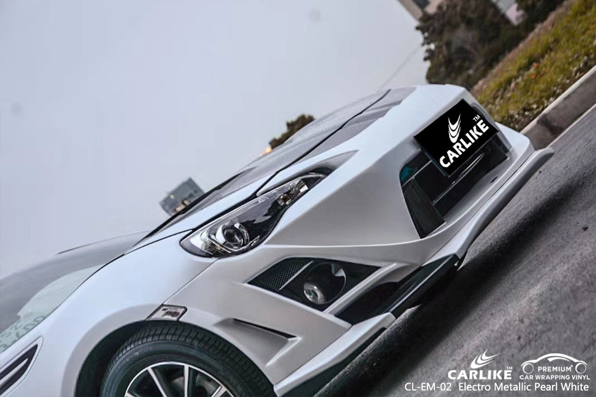 CL-EM-02 electro metallic pearl white wrap vinyl for SUBARU Hamburg Germany
