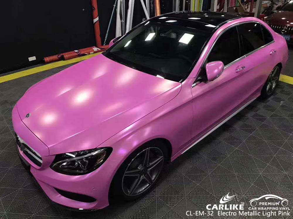 Como remover o vinil do envoltório do carro?