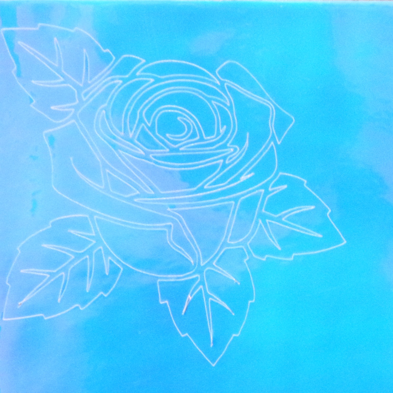 كيف تقص وتصنع شارات الفينيل باستخدام الكريكوت؟ 