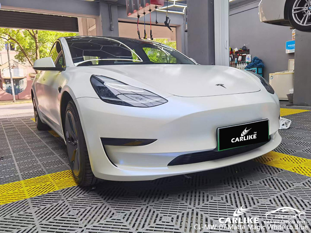 CL-MW-07 Mat Sihirli Beyaz Mavi Vinil Araç Kaplaması TESLA Üreticisi