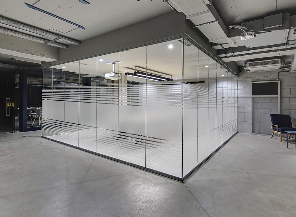 Best Frosted Glass Film Ideas for Office Privacy